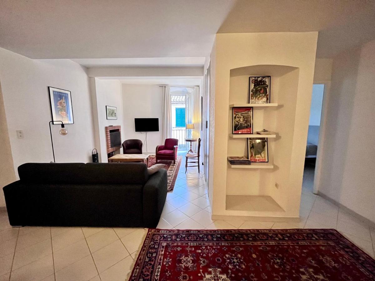 קאלבי Appartement Spacieux En Face Du Port מראה חיצוני תמונה