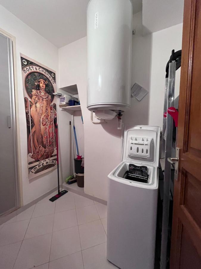 קאלבי Appartement Spacieux En Face Du Port מראה חיצוני תמונה